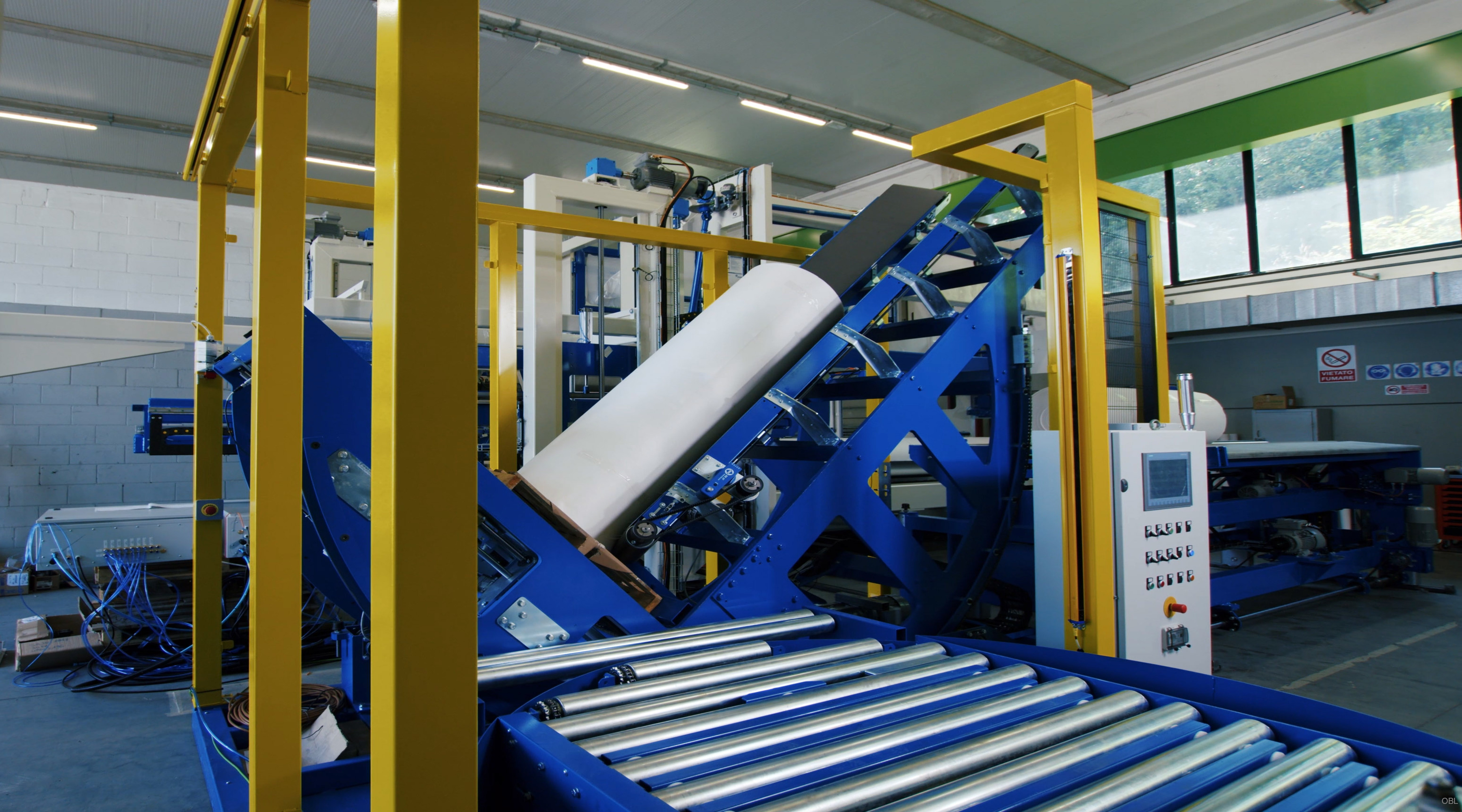General view of the e-Upender verticalizer